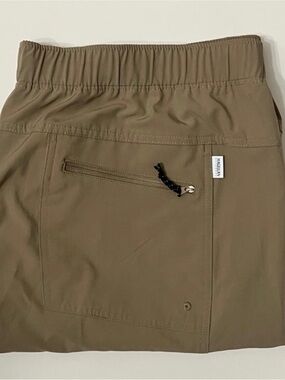 Mens Magellan Outdoors
Caddo Lake Shorts In The Color Timberwolf SZ 2XL (42-44)